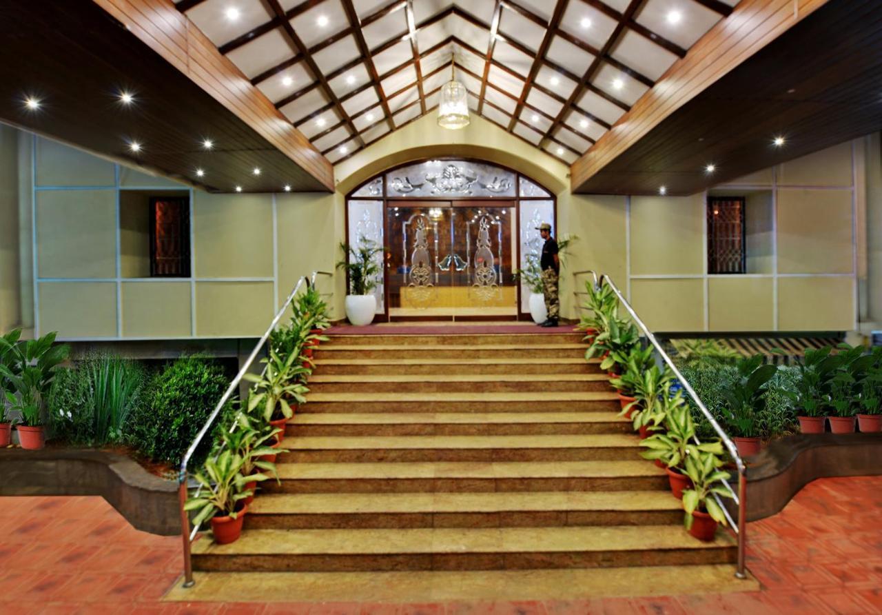 העיר בנגלור Manpho Bell Hotel & Convention Center מראה חיצוני תמונה